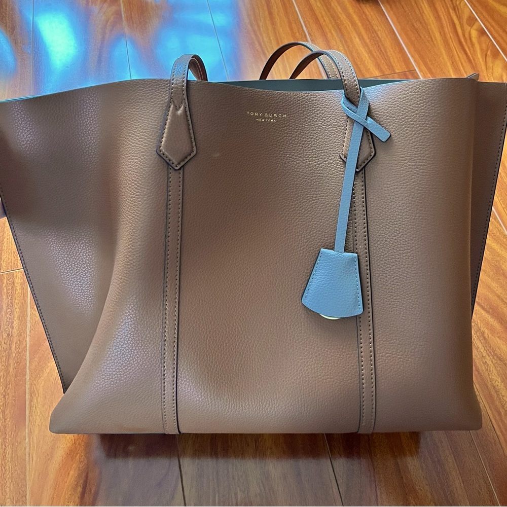 Gently used Tory Burch Perry Tote